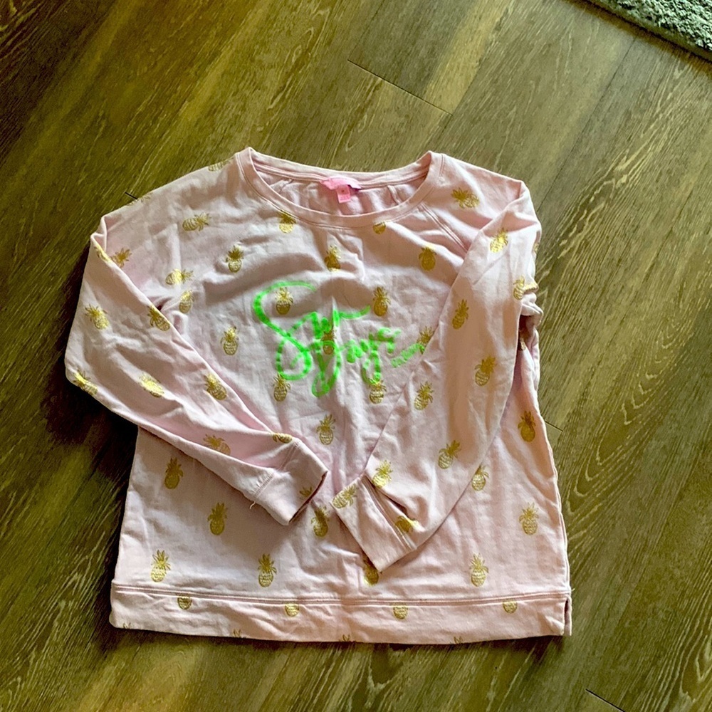 Lily Pulitzer SunDays Pineapple pullover- size medium